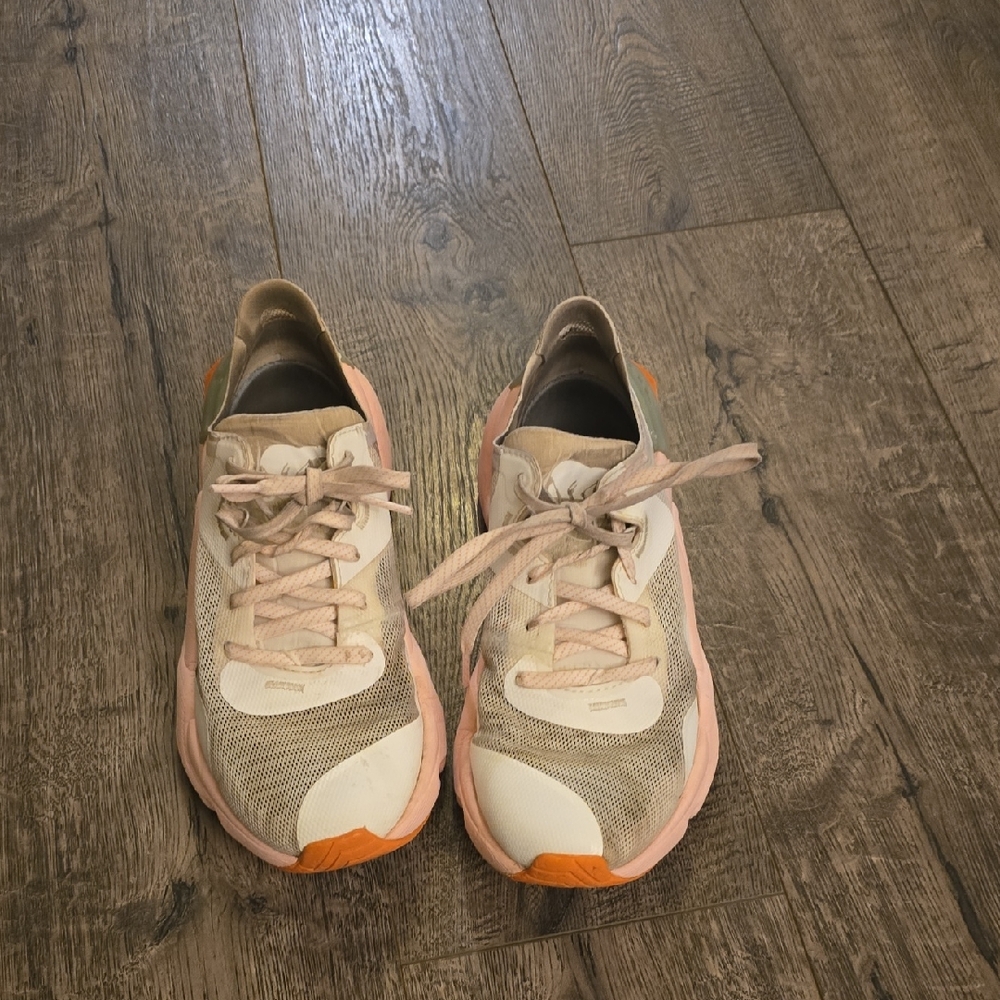 Women's Cream‎ and Orange Sneakers